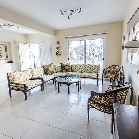 Luxury Nissi Whit Sea View Guest house