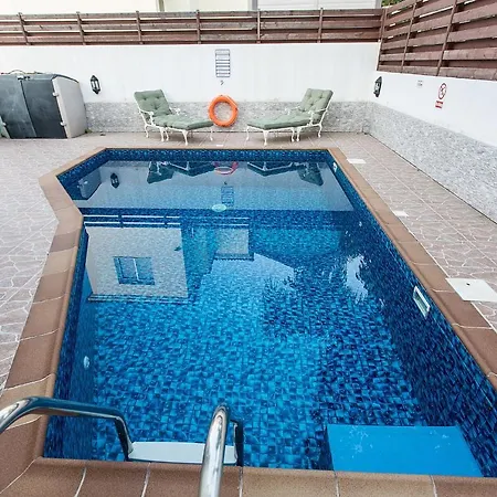 Luxury Nissi Whit Sea View Guest house